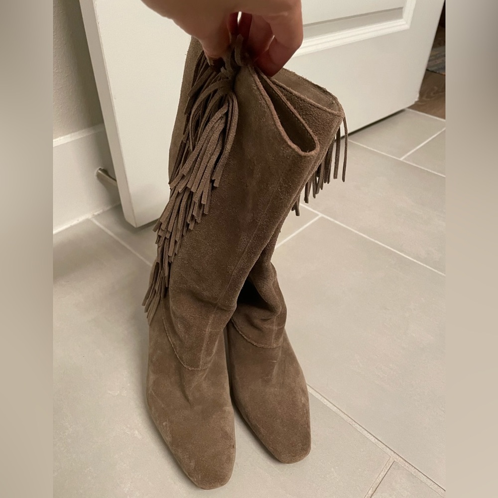 Fringe heeled boots